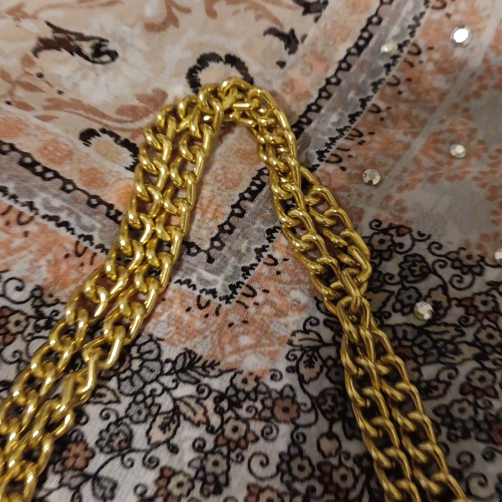 Vintage dk red velvet bag - Picture 2 of 10